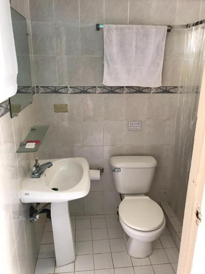 Sunshine Hotel Little Corn Island Ngoại thất bức ảnh