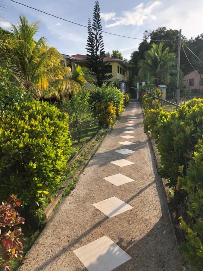 Sunshine Hotel Little Corn Island Ngoại thất bức ảnh